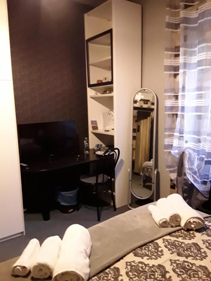 Ambrabed Lunghezza Station Bed & Breakfast Bagian luar foto