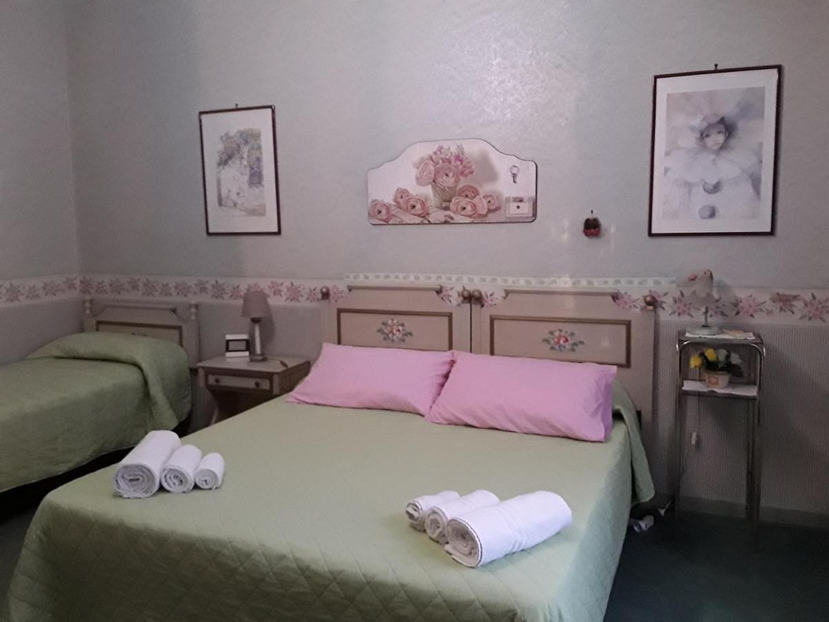 Ambrabed Lunghezza Station Bed & Breakfast Bagian luar foto