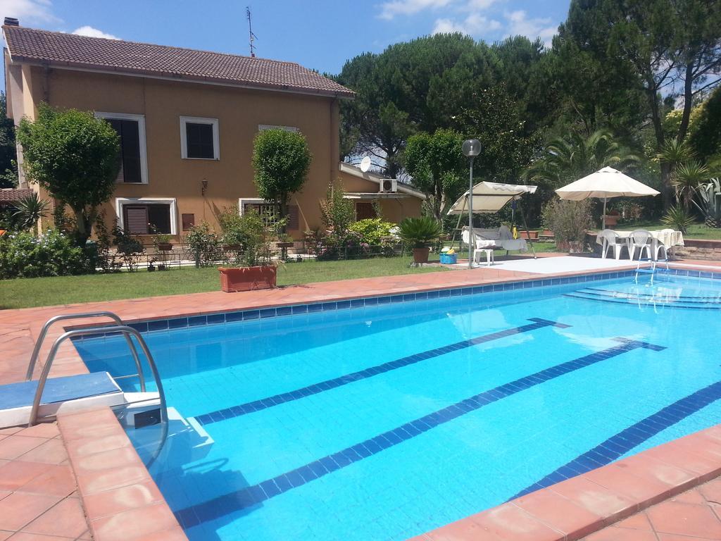 Ambrabed Lunghezza Station Bed & Breakfast Bagian luar foto