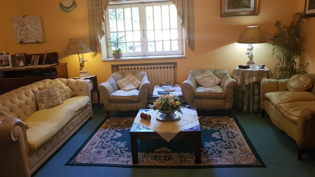 Ambrabed Lunghezza Station Bed & Breakfast Bagian luar foto